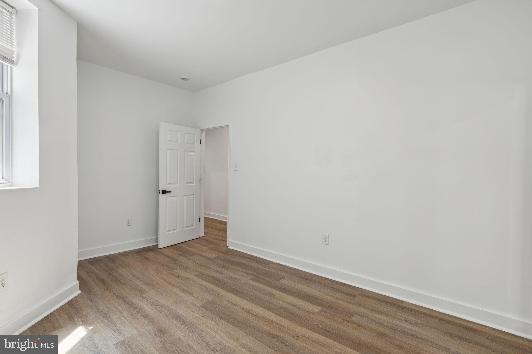 4928 WALTON AVE #3