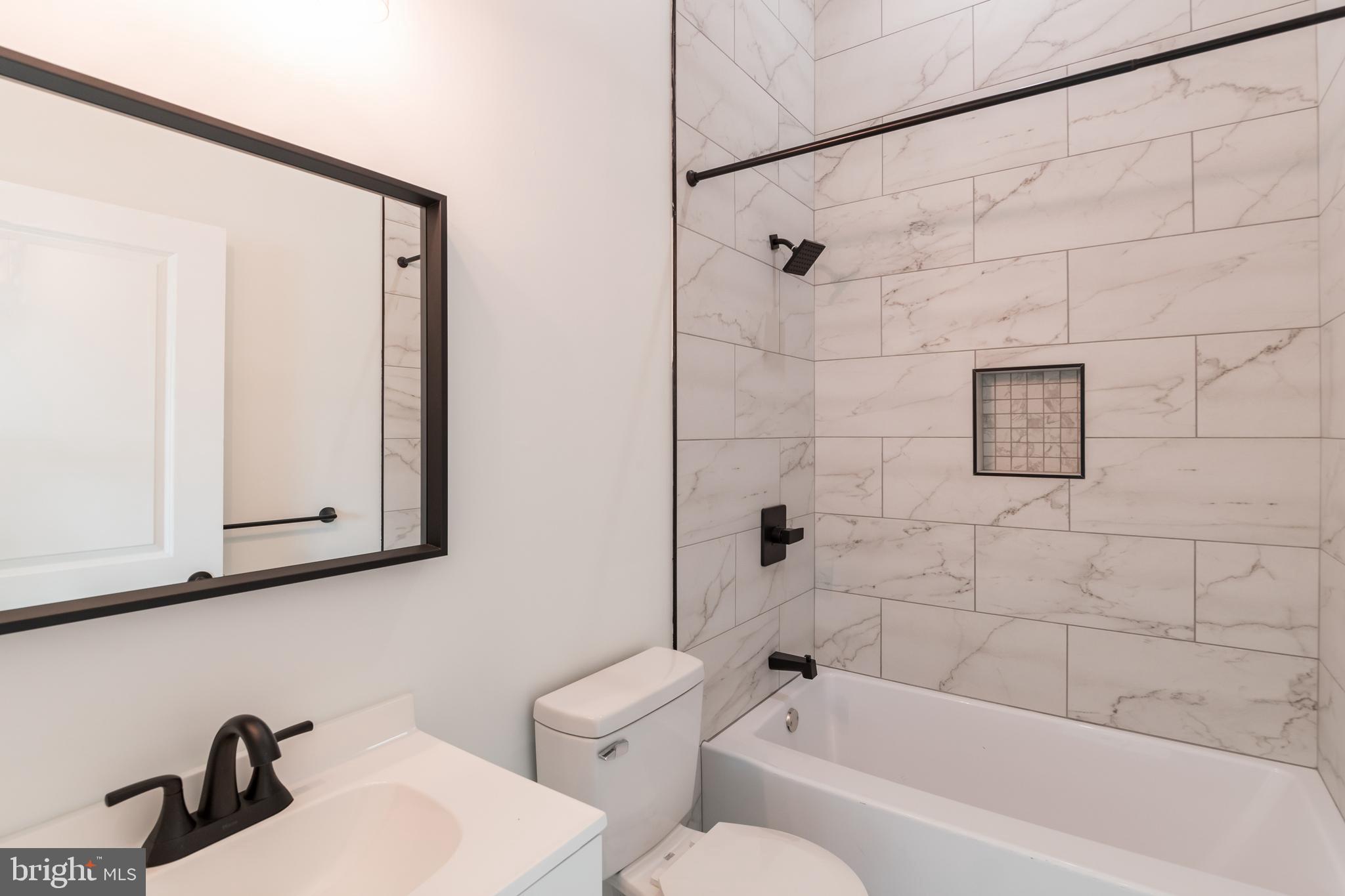 5303 CHESTER AVE #UNIT 302