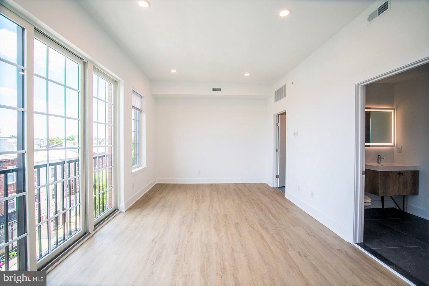 1324 FRANKFORD AVE #UNIT 301