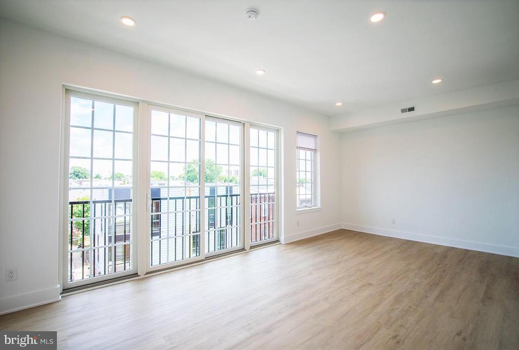 1324 FRANKFORD AVE #UNIT 301