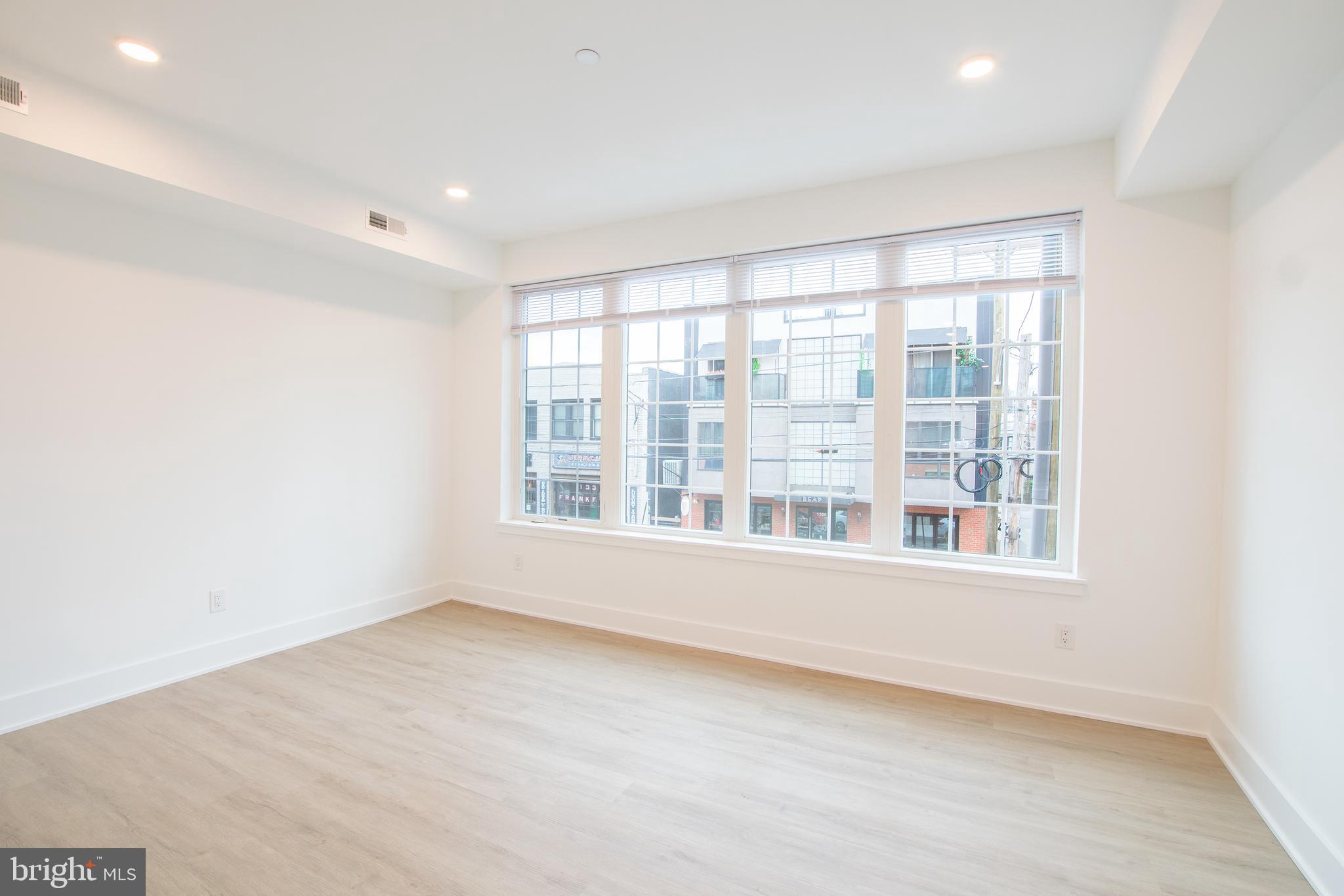 1324 FRANKFORD AVE #UNIT 215