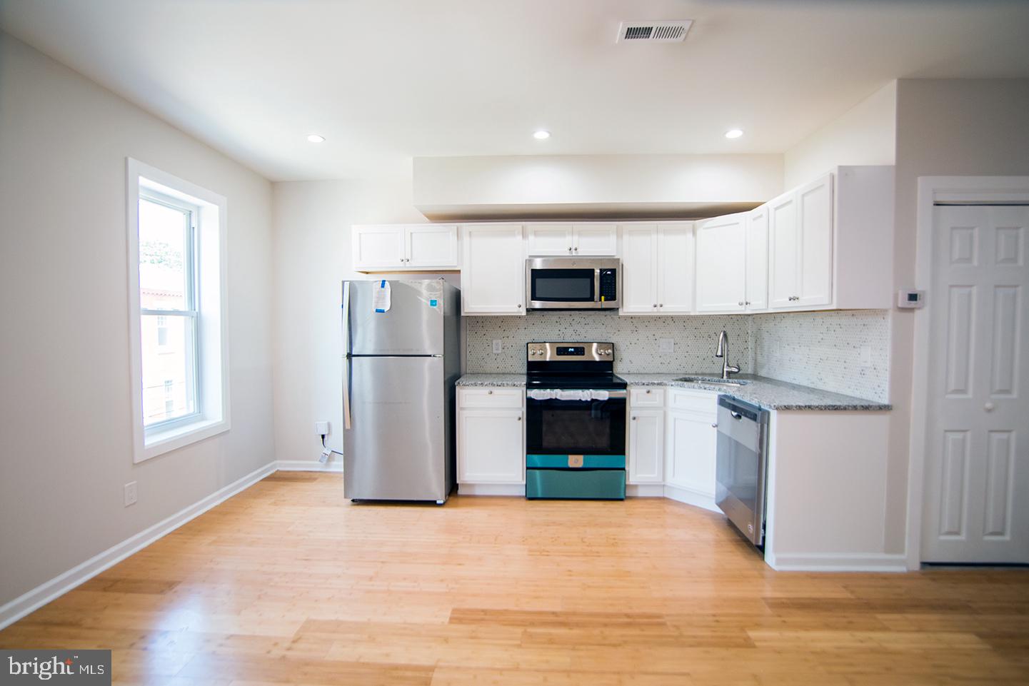 2428 SHARSWOOD ST #UNIT 2