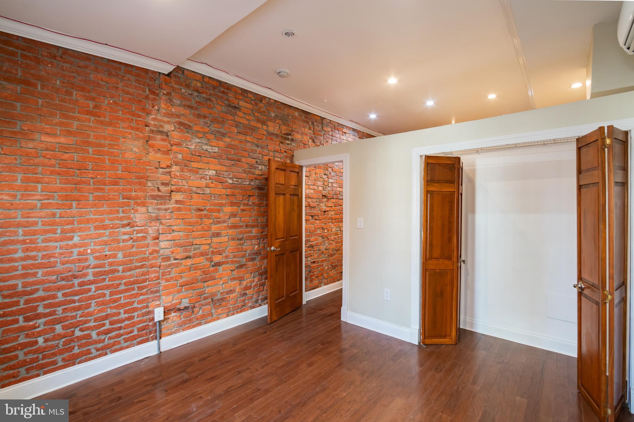 2506 S BROAD ST #UNIT 1