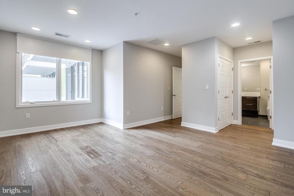 820 N 3RD ST #UNIT 205