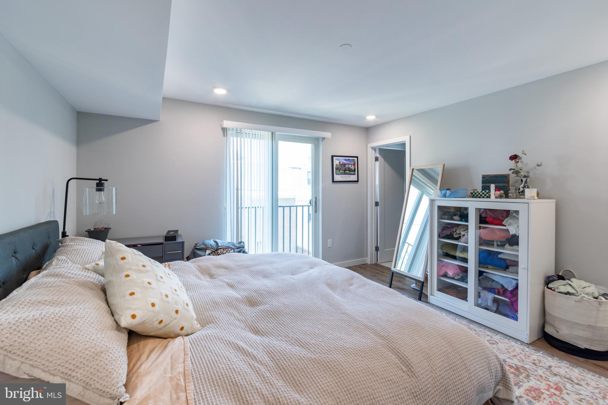 745 N 20TH ST #UNIT 4