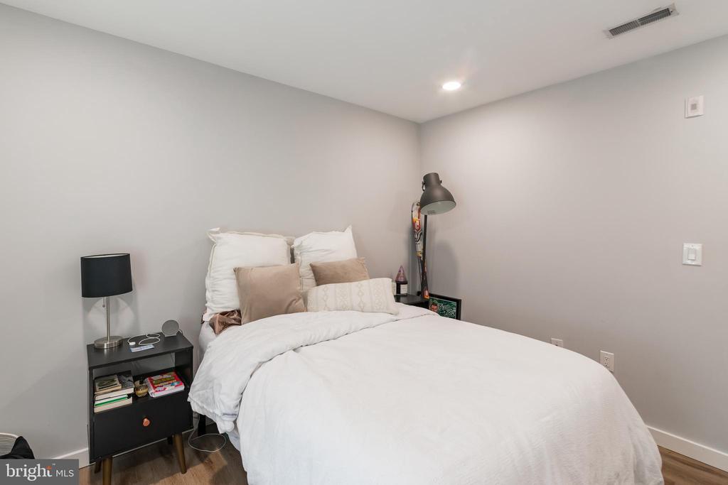 745 N 20TH ST #UNIT 4