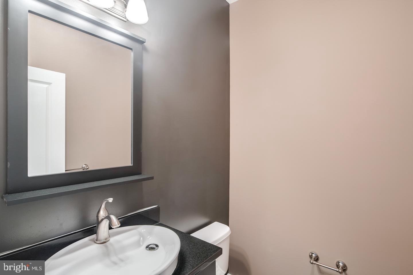 2635 CATHARINE ST #UNIT B