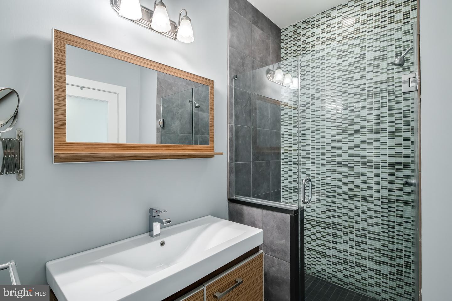 2635 CATHARINE ST #UNIT B