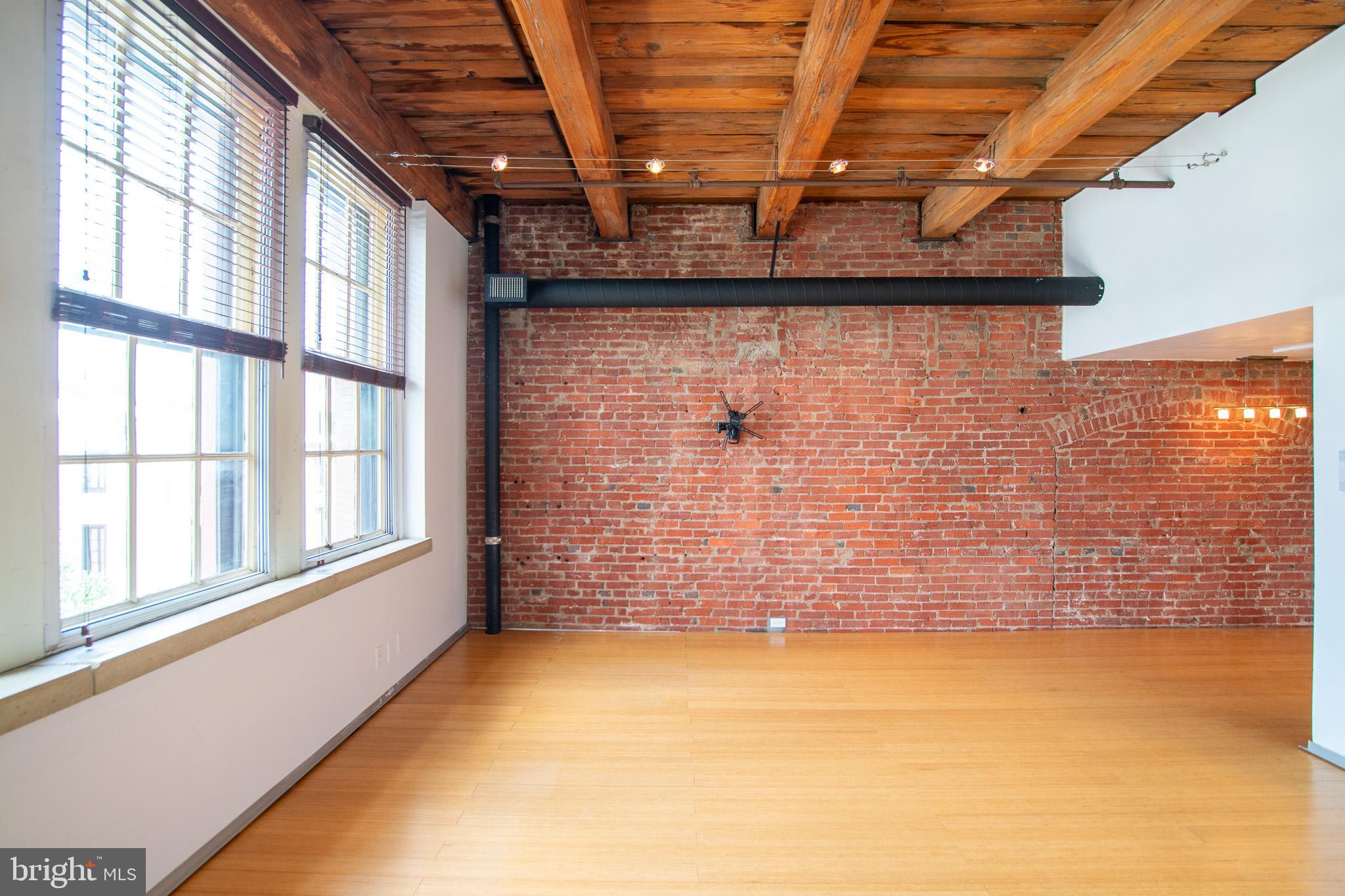 301 RACE ST #UNIT 401