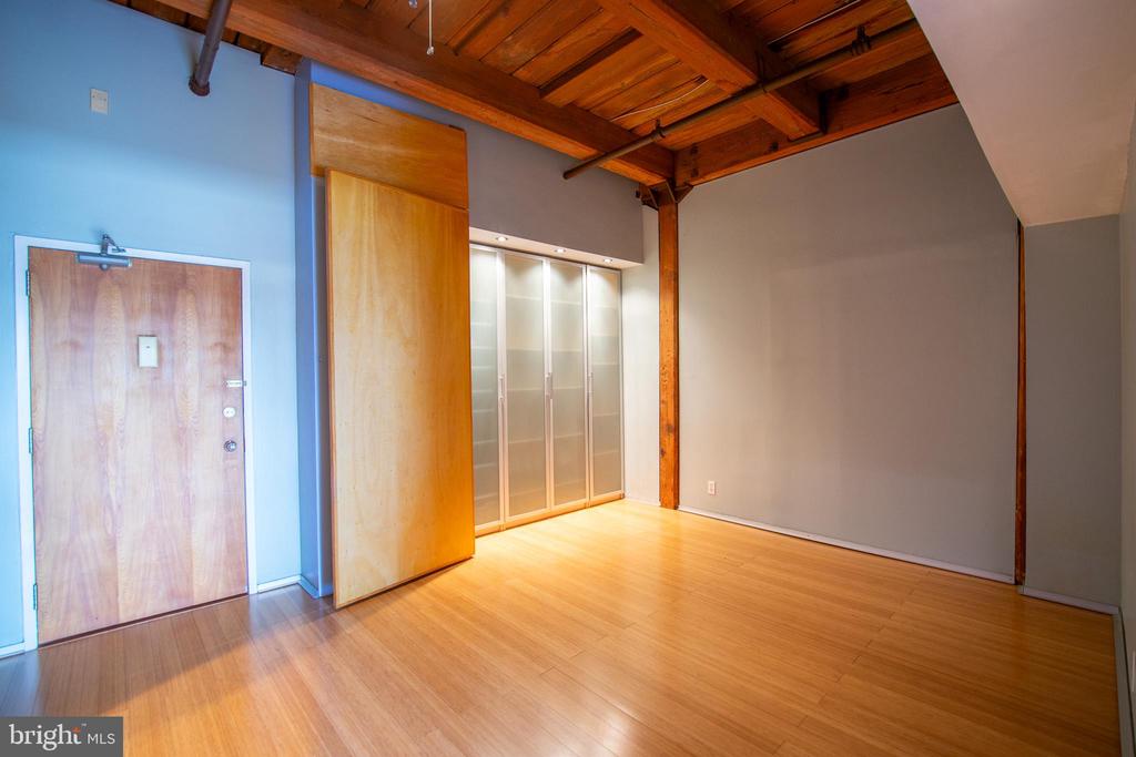 301 RACE ST #UNIT 401