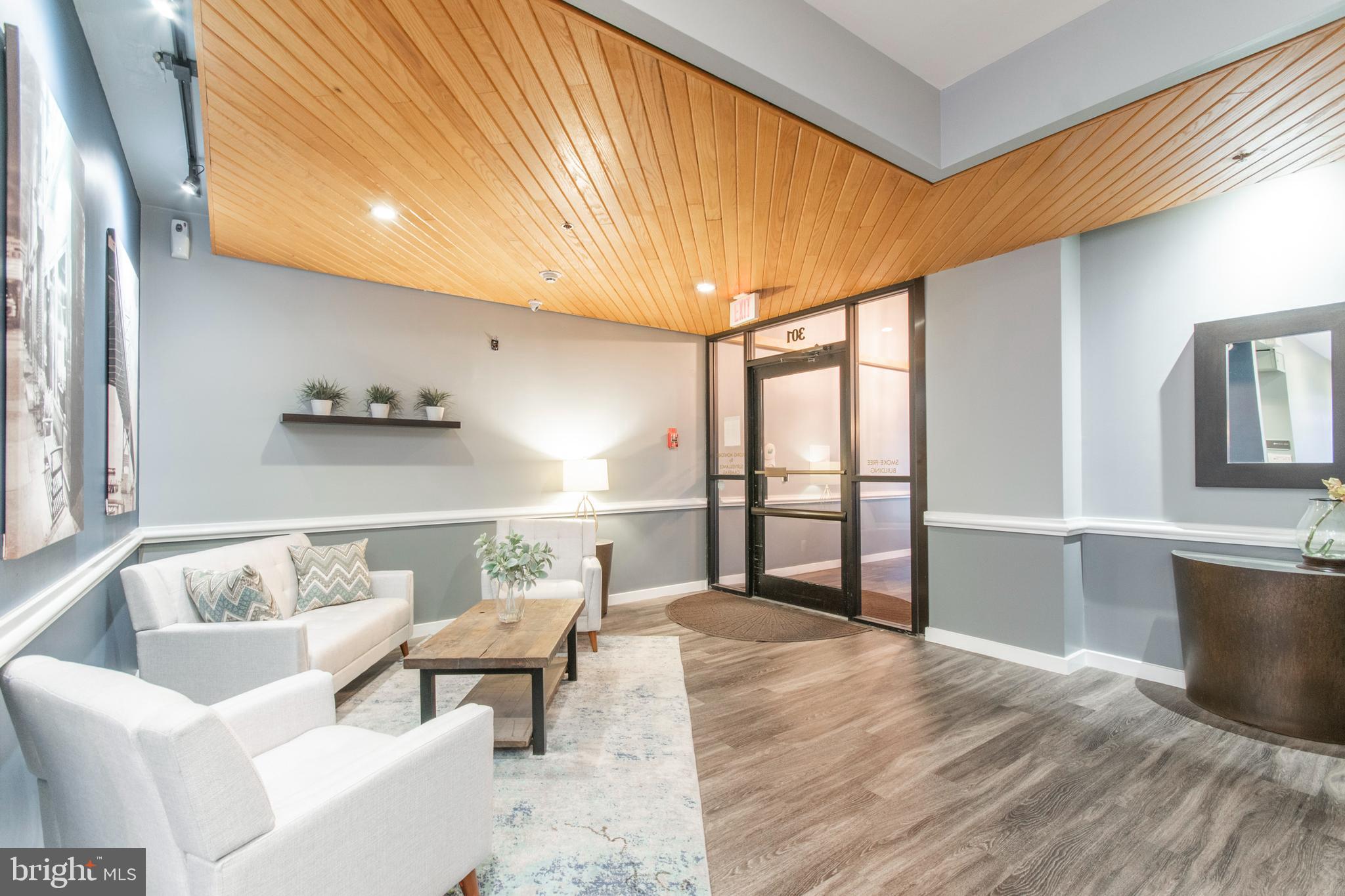 301 RACE ST #UNIT 401