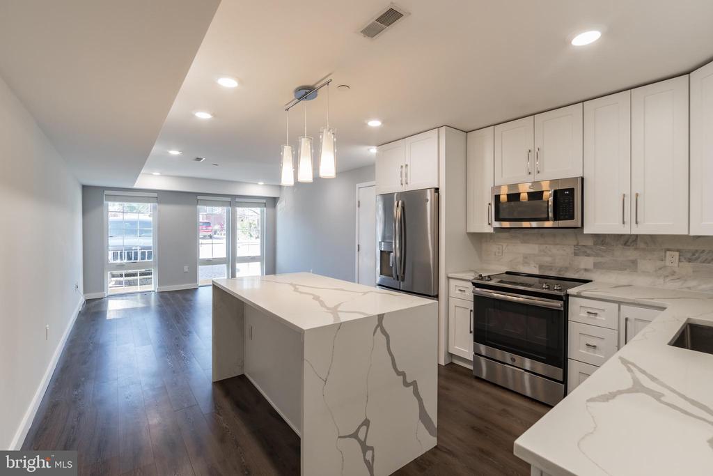749 N 20TH ST #UNIT 4