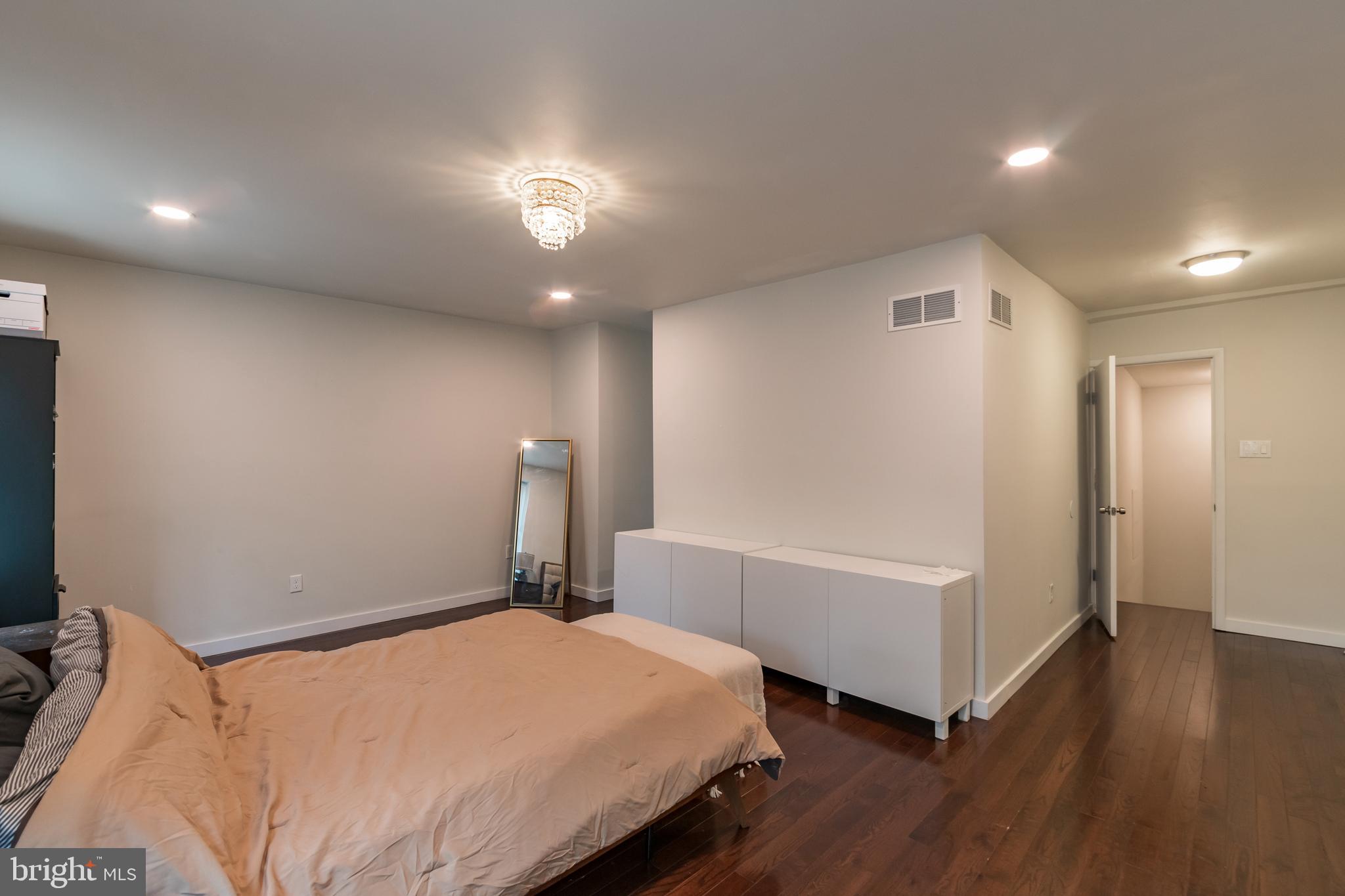 2035 GREEN ST #UNIT B