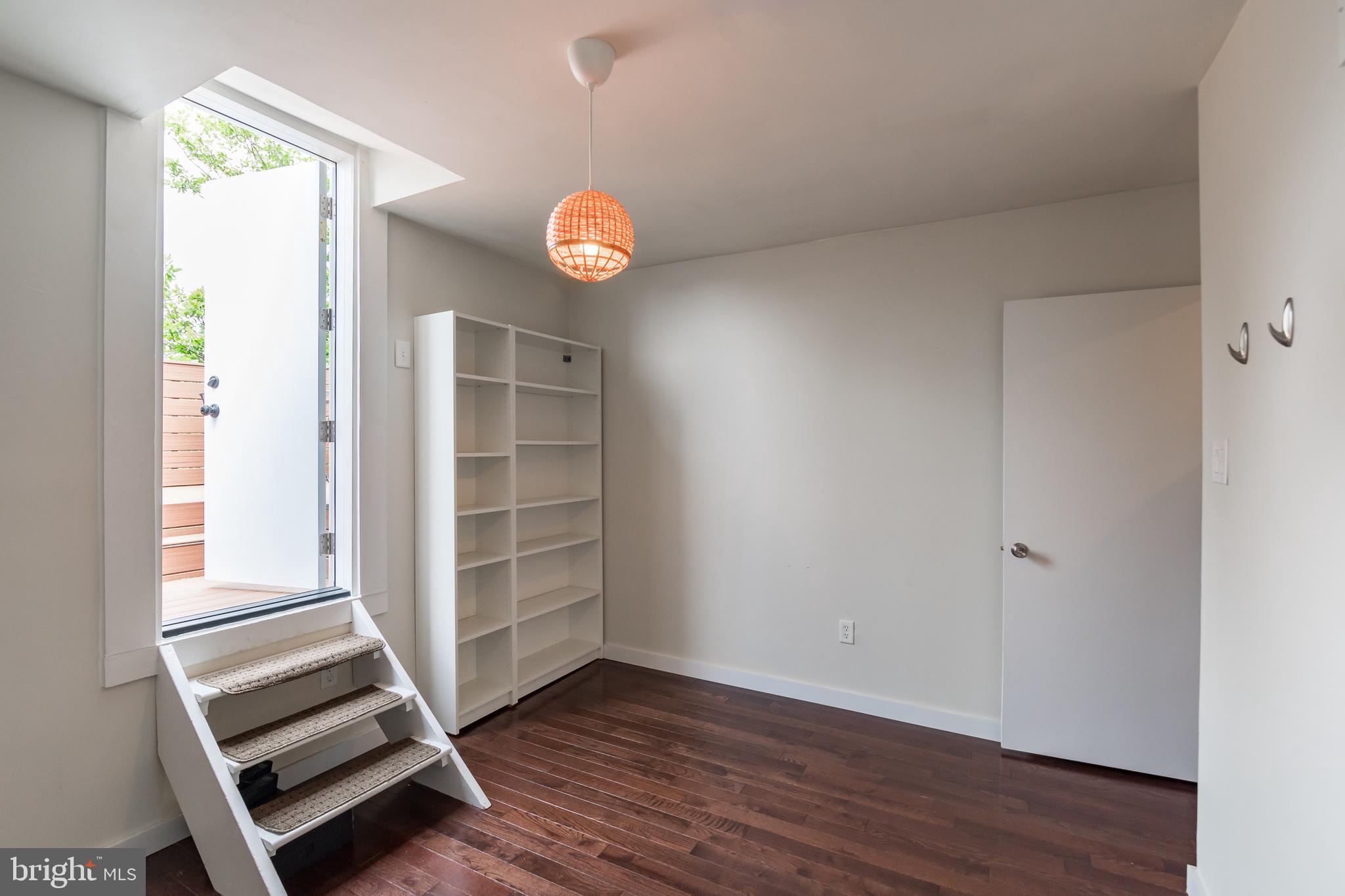 2035 GREEN ST #UNIT B