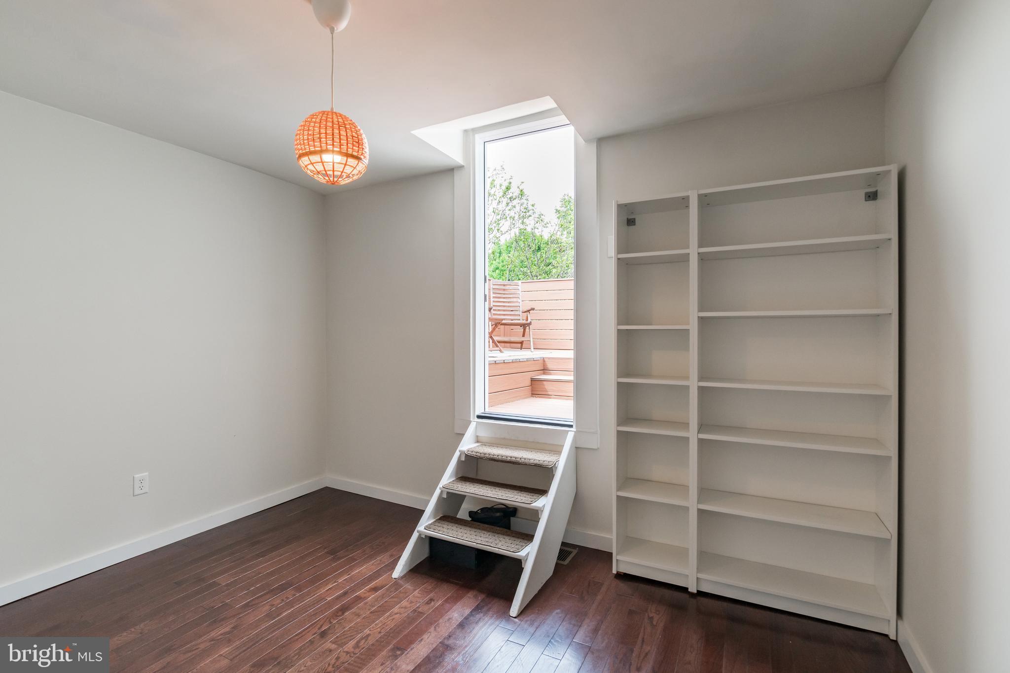 2035 GREEN ST #UNIT B