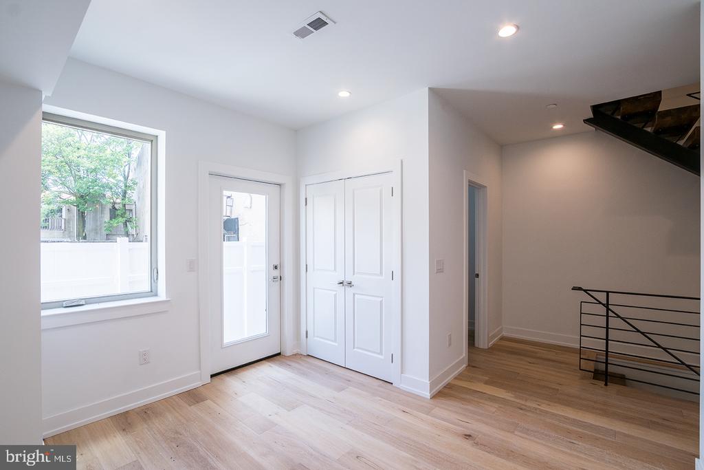 119 GREENWICH ST #UNIT 5