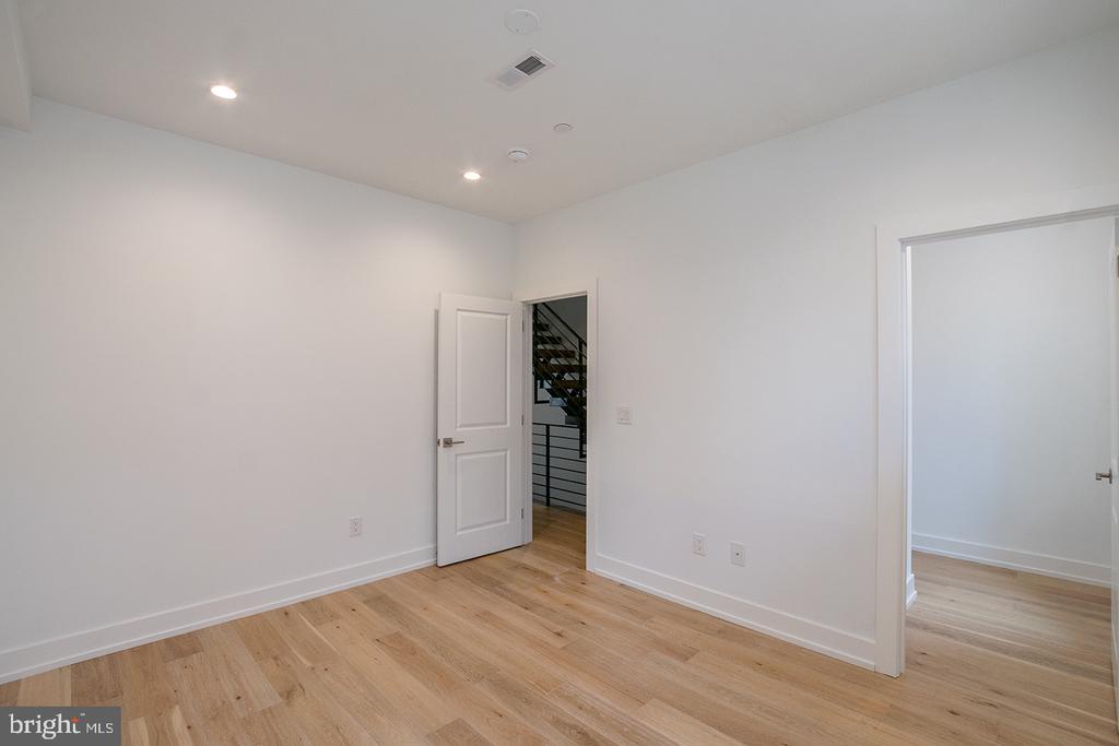 119 GREENWICH ST #UNIT 5