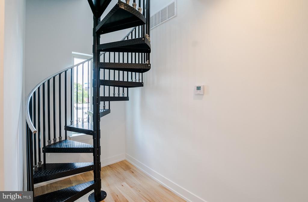 119 GREENWICH ST #UNIT 5