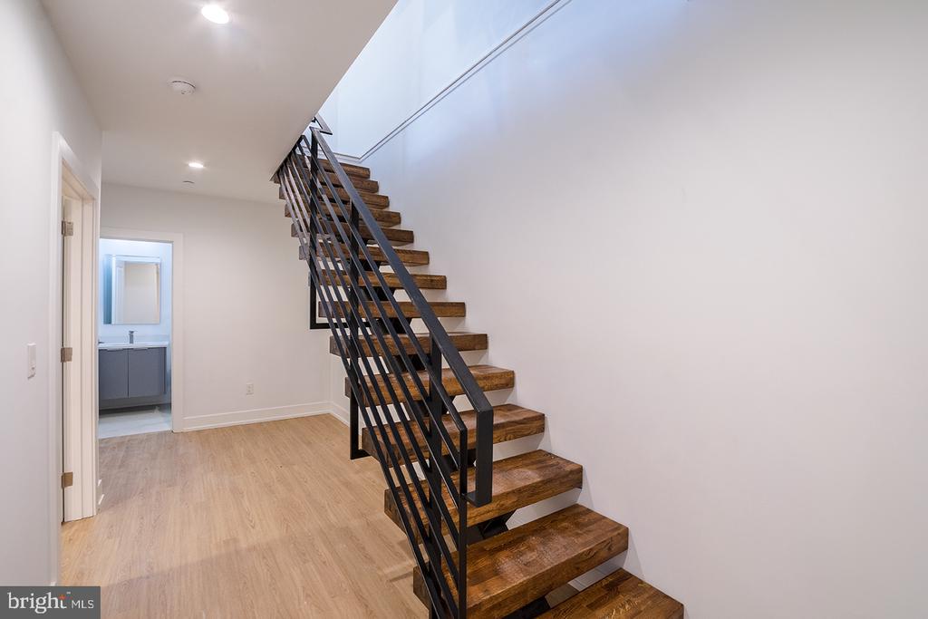 119 GREENWICH ST #UNIT 5