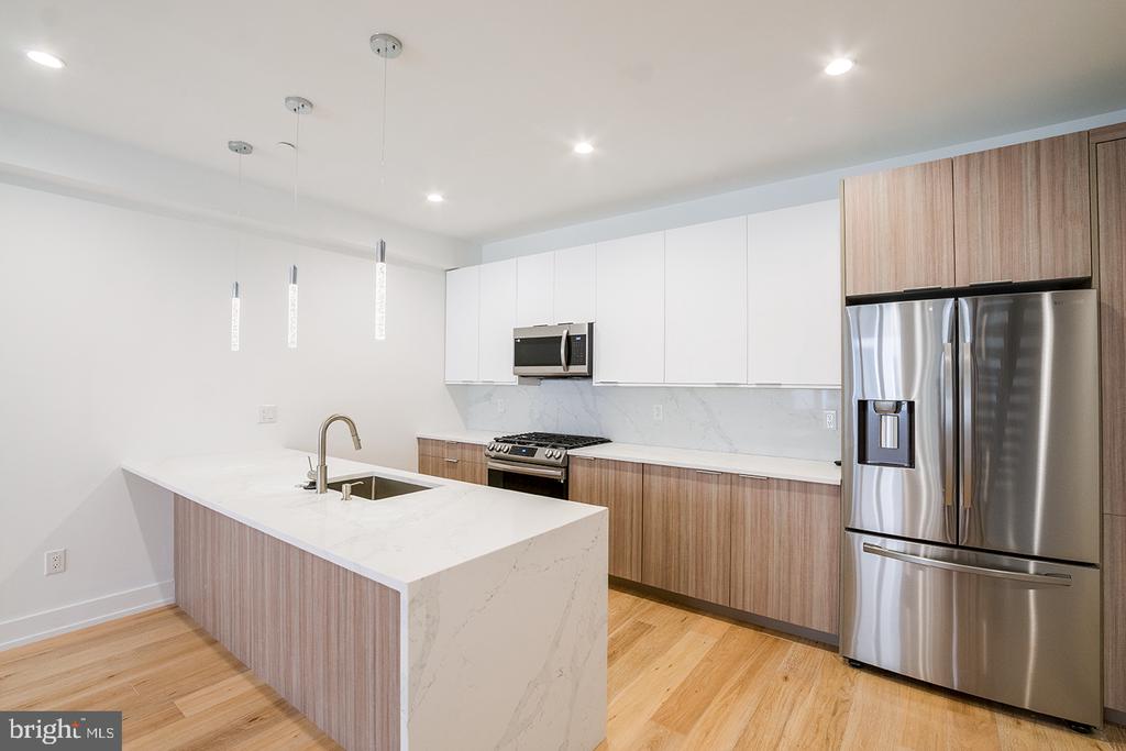 119 GREENWICH ST #UNIT 5
