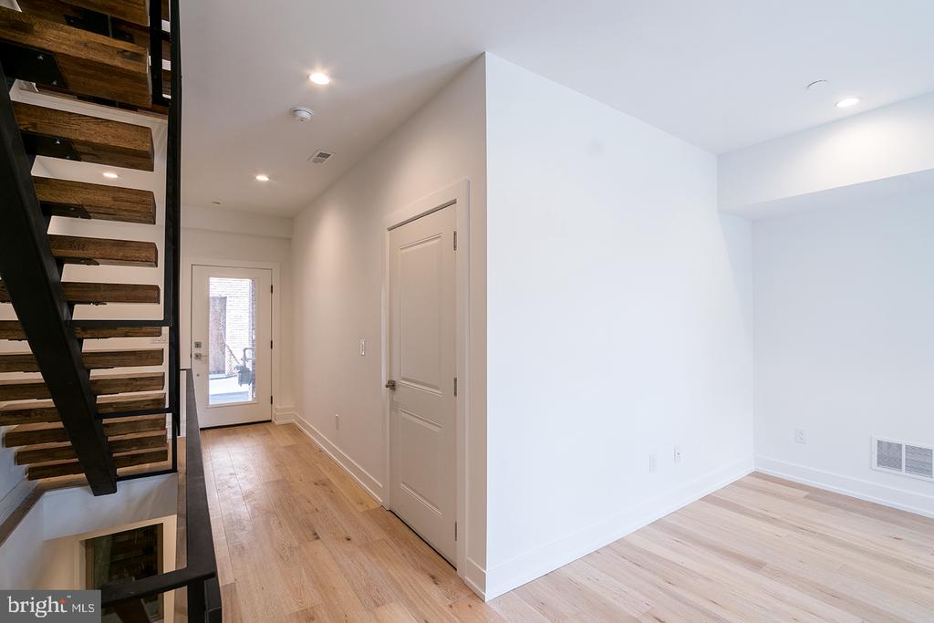 119 GREENWICH ST #UNIT 5