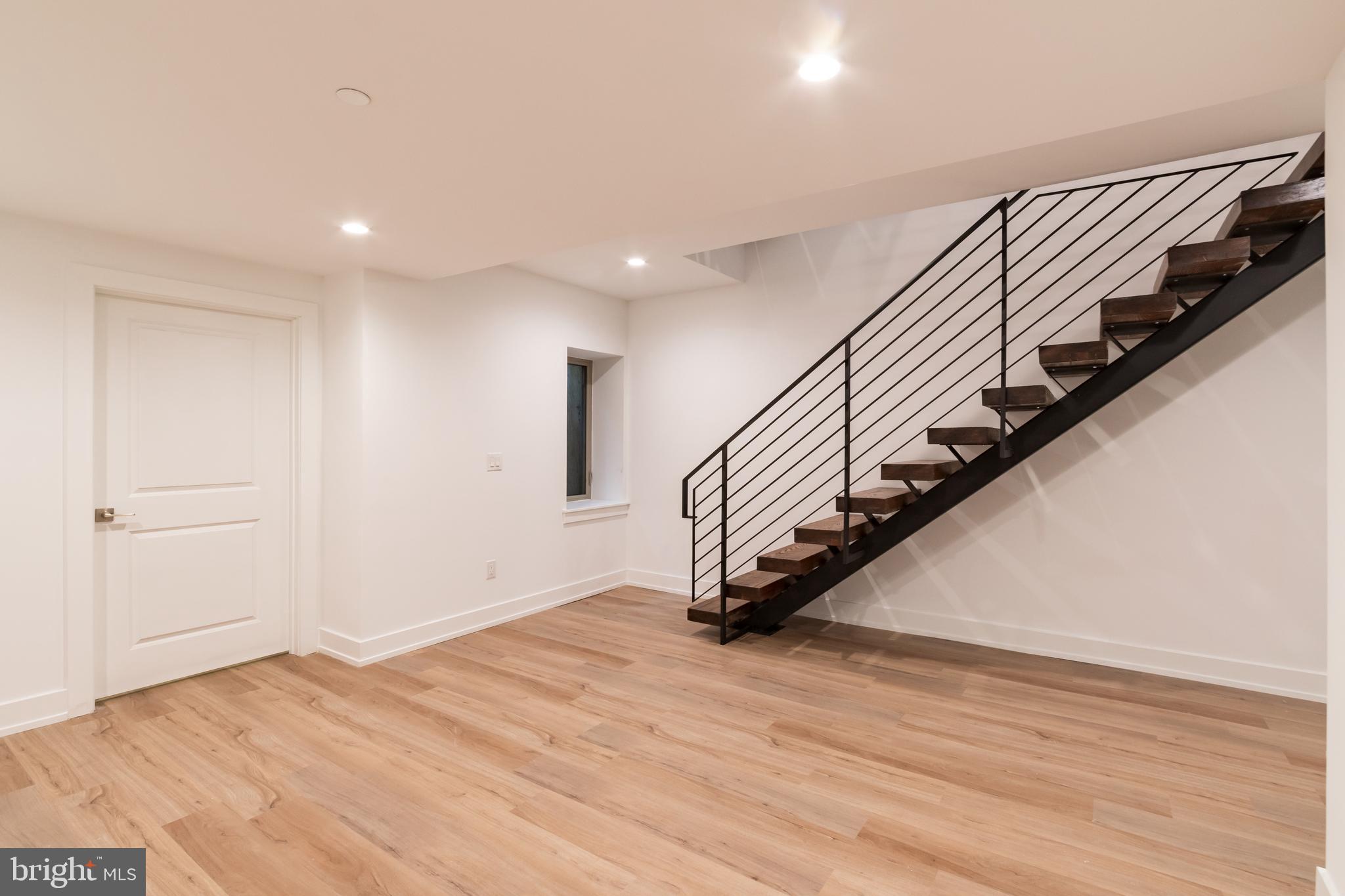 119 GREENWICH ST #UNIT 6