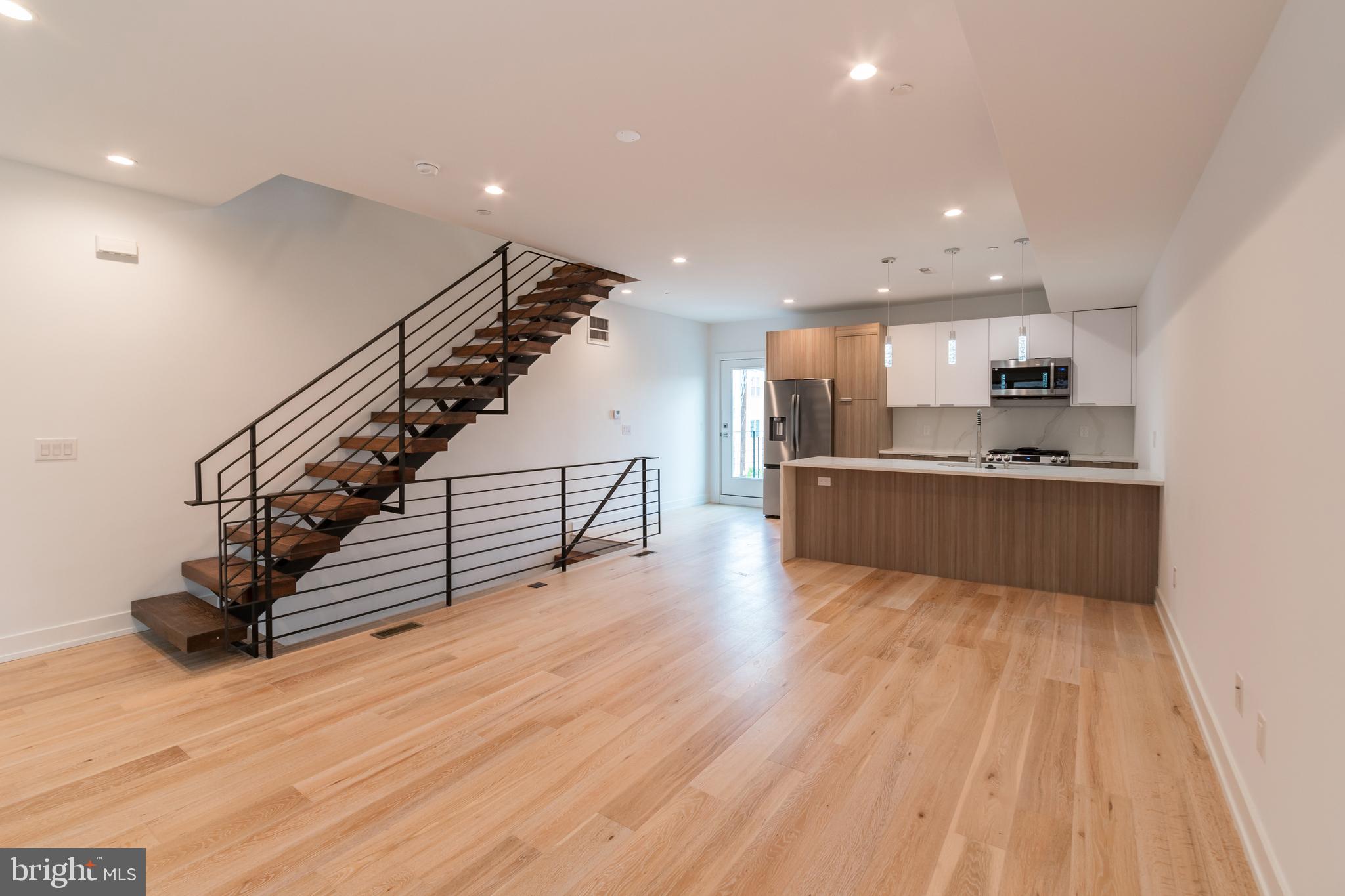 119 GREENWICH ST #UNIT 6