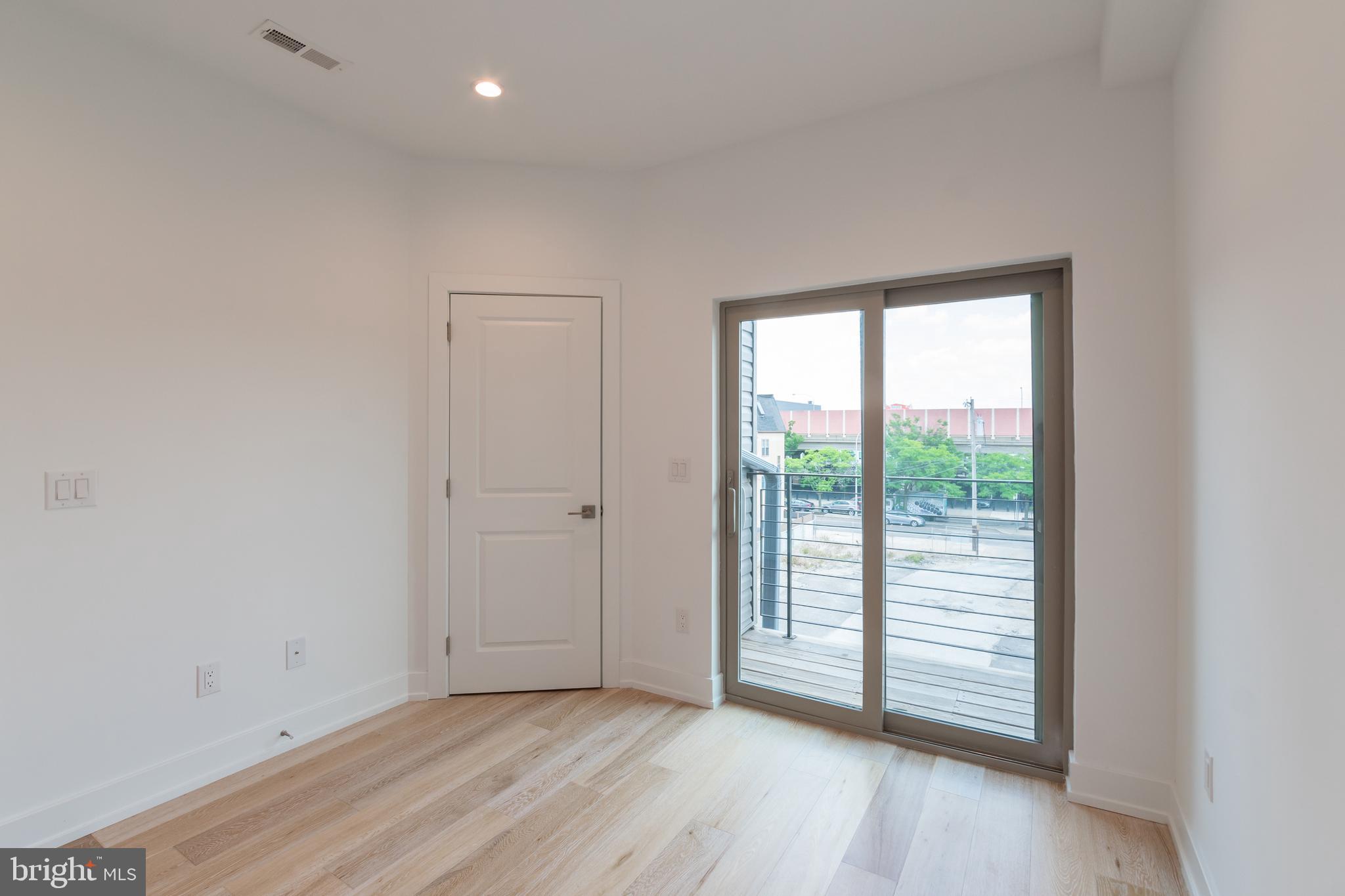 119 GREENWICH ST #UNIT 6