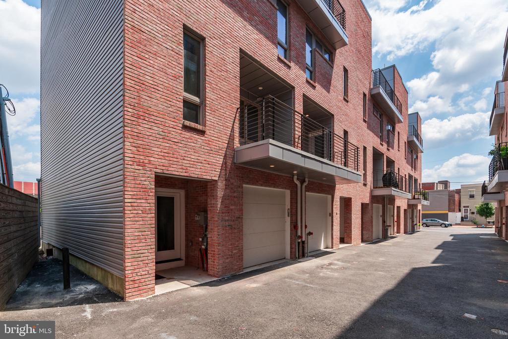 119 GREENWICH ST #UNIT 6