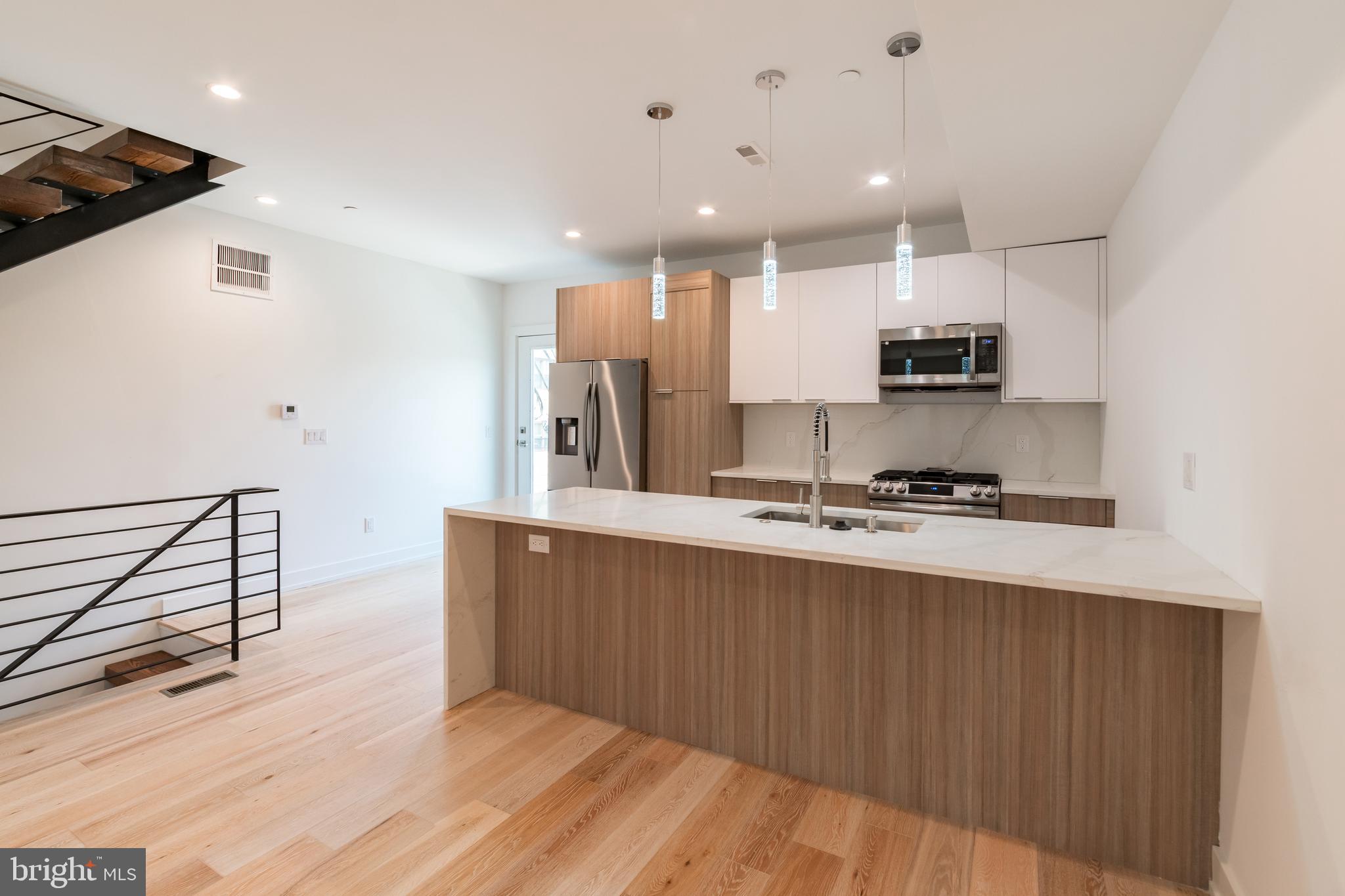 119 GREENWICH ST #UNIT 6