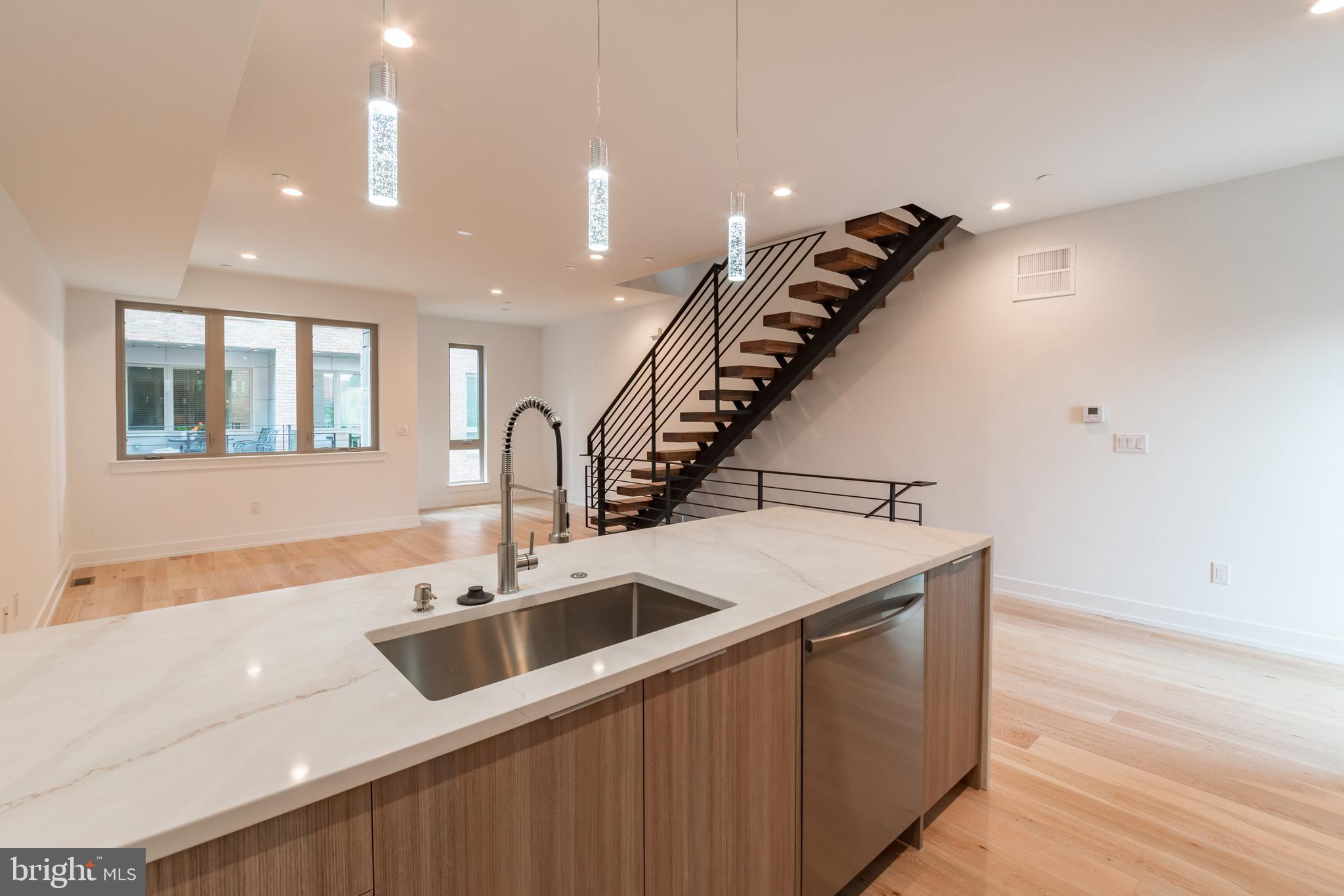 119 GREENWICH ST #UNIT 6