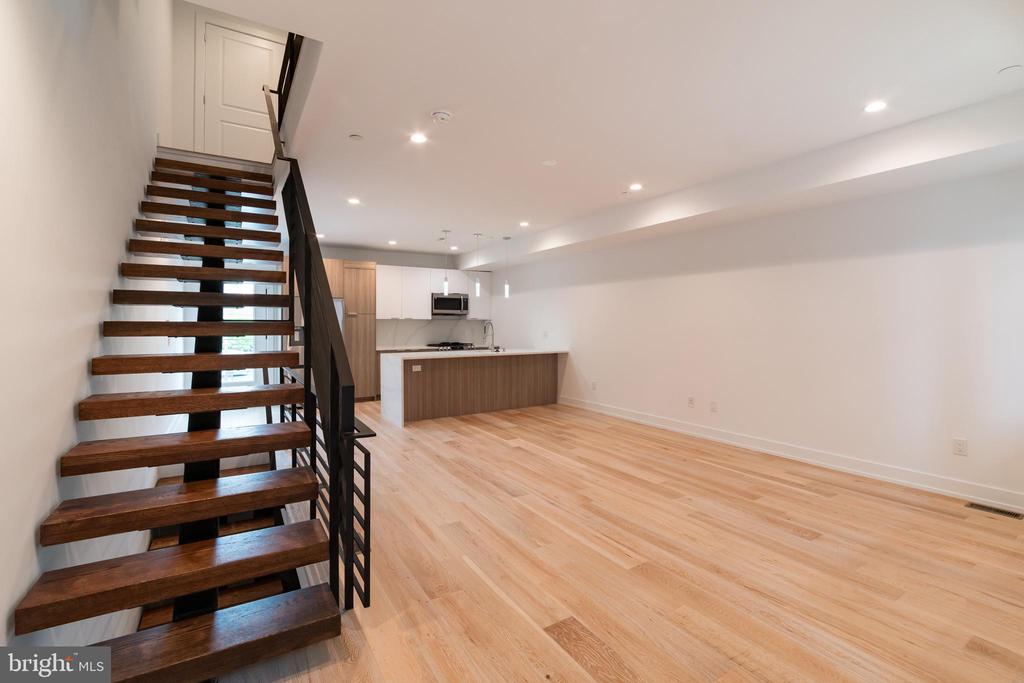 119 GREENWICH ST #UNIT 6
