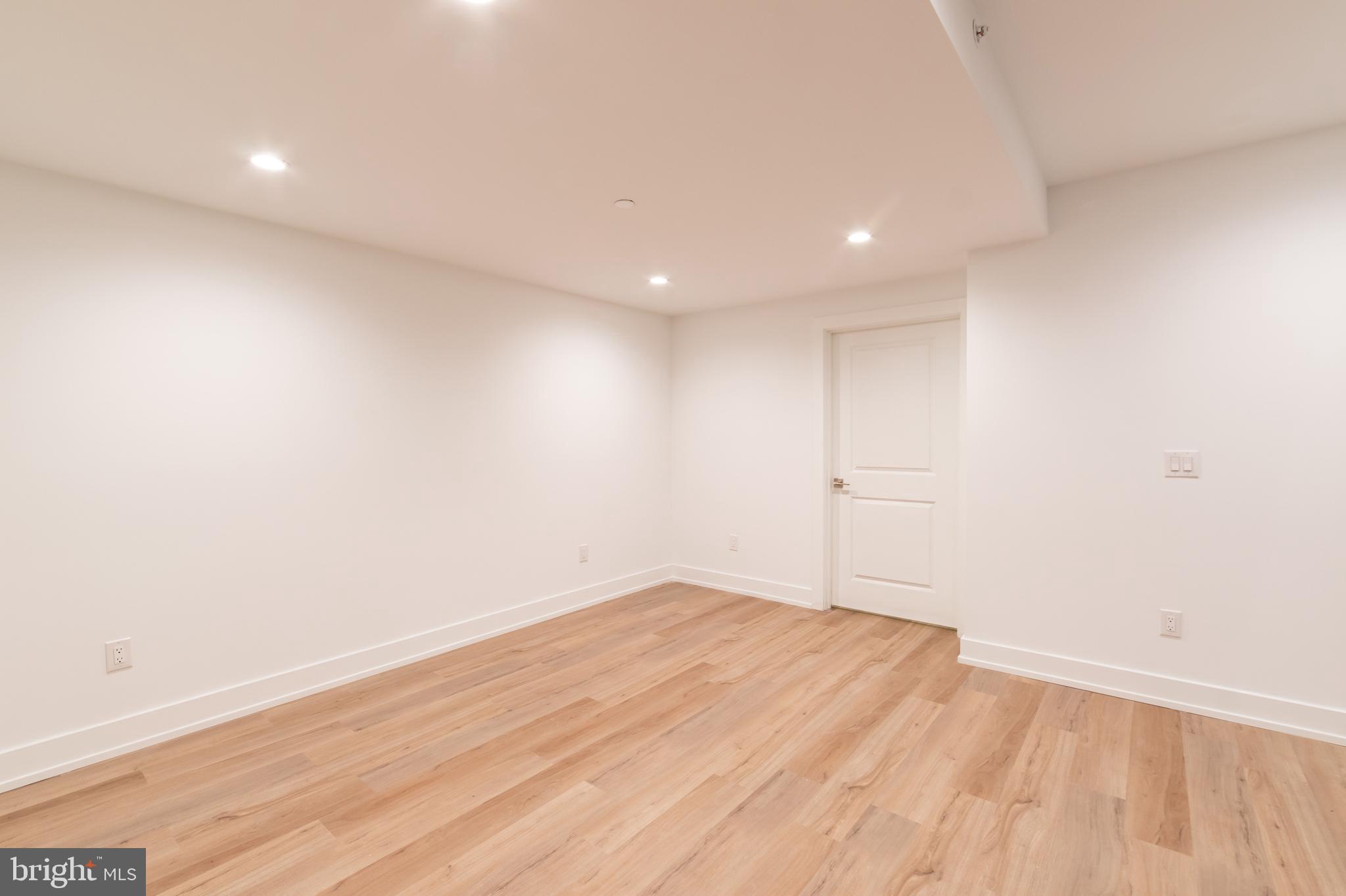 119 GREENWICH ST #UNIT 6