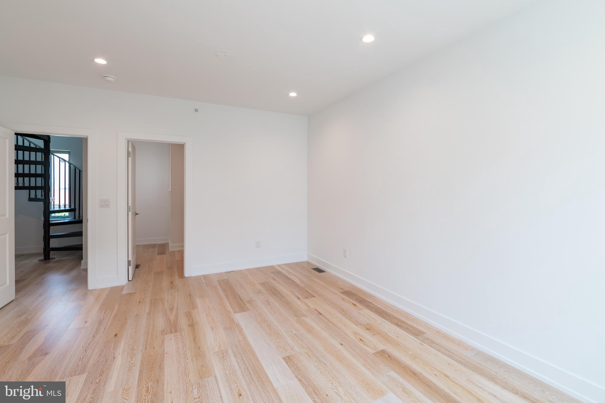 119 GREENWICH ST #UNIT 6