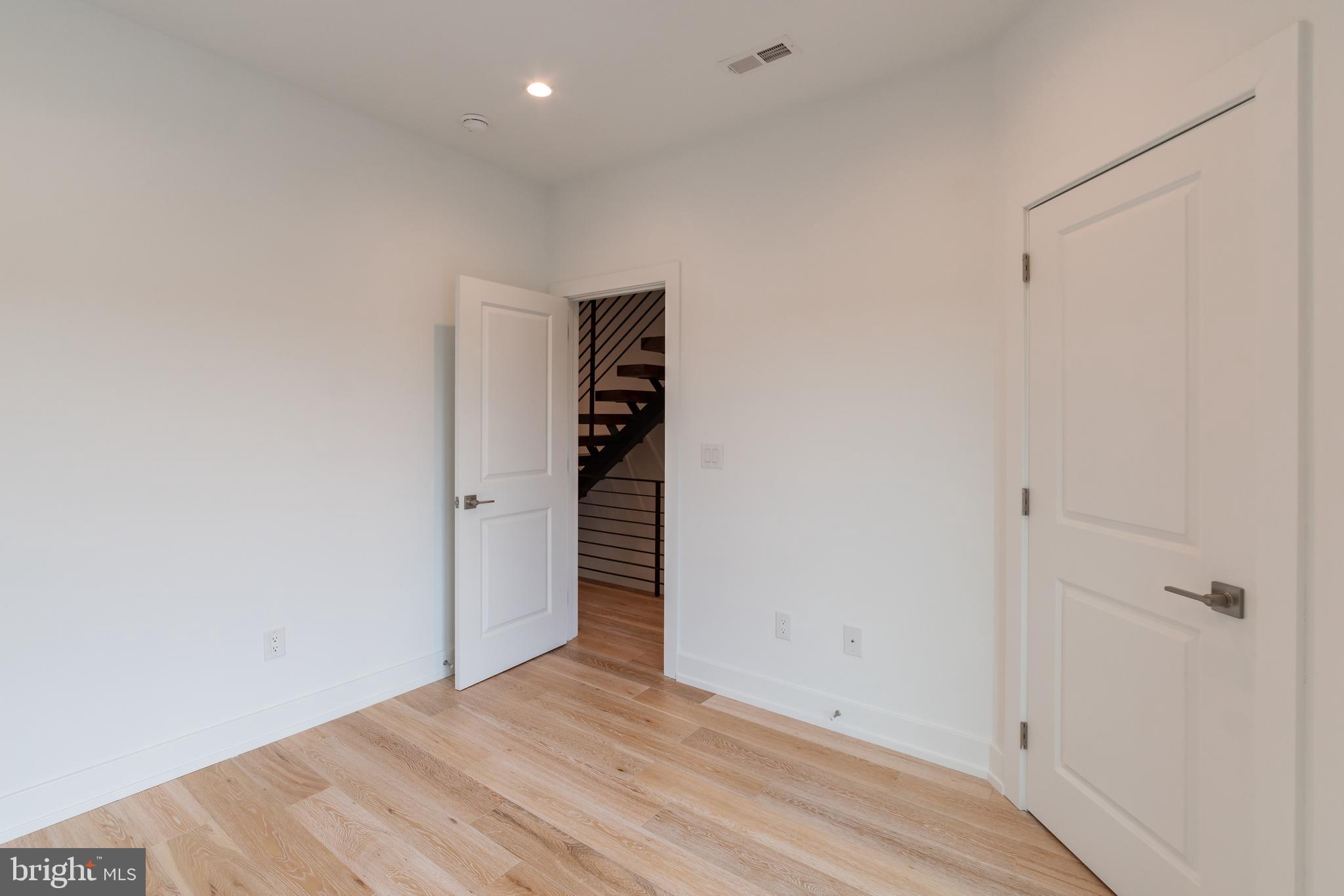 119 GREENWICH ST #UNIT 6