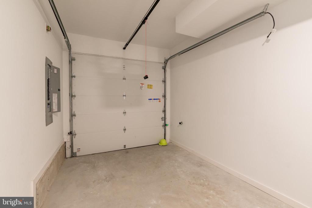 119 GREENWICH ST #UNIT 6