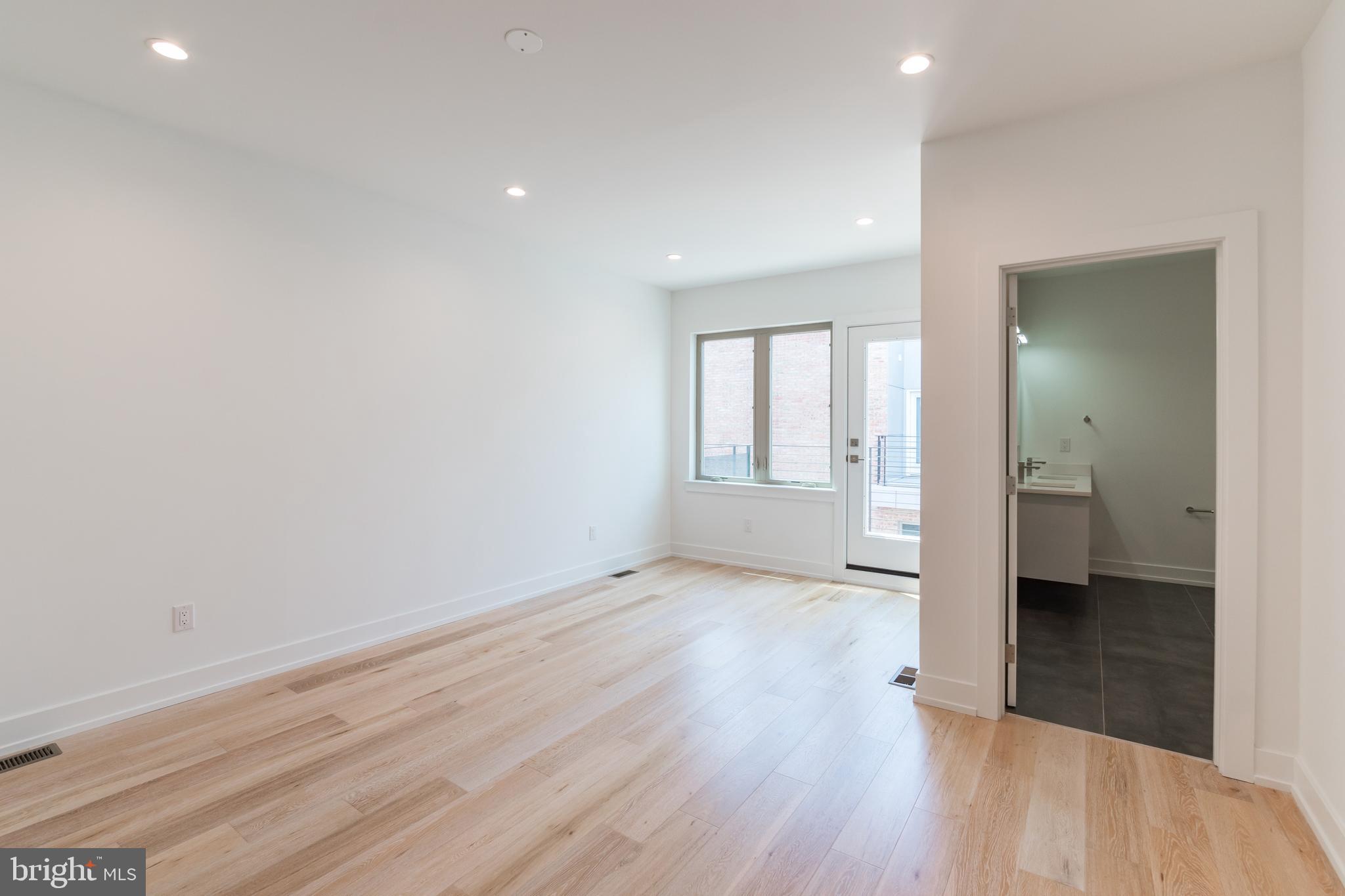 119 GREENWICH ST #UNIT 6