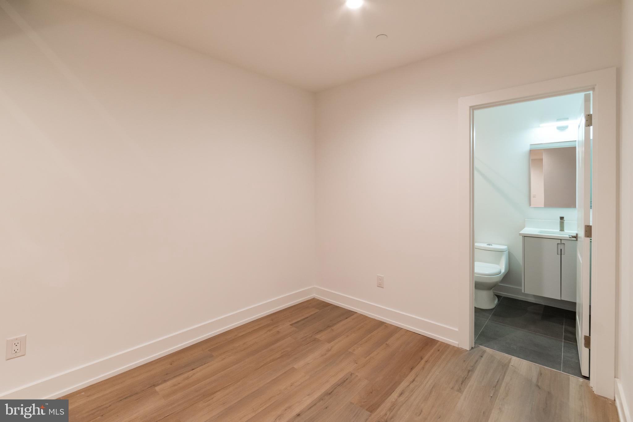 119 GREENWICH ST #UNIT 6