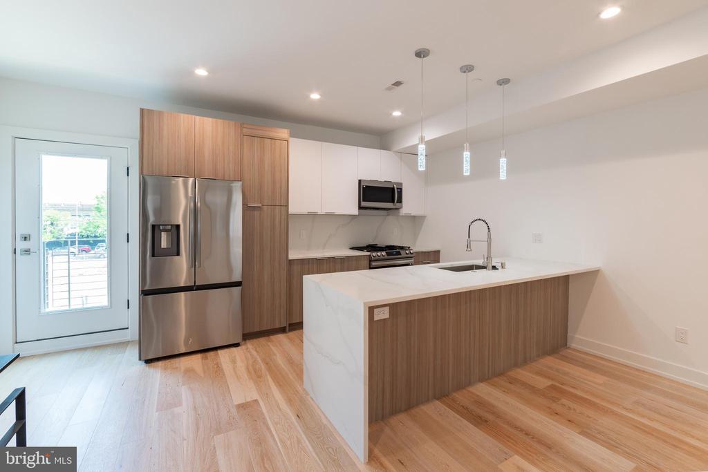 119 GREENWICH ST #UNIT 6