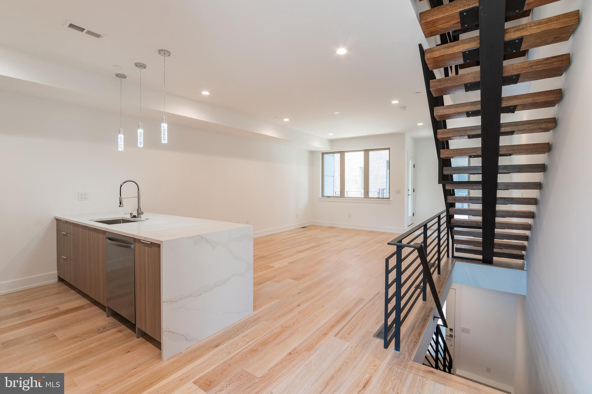 119 GREENWICH ST #UNIT 6