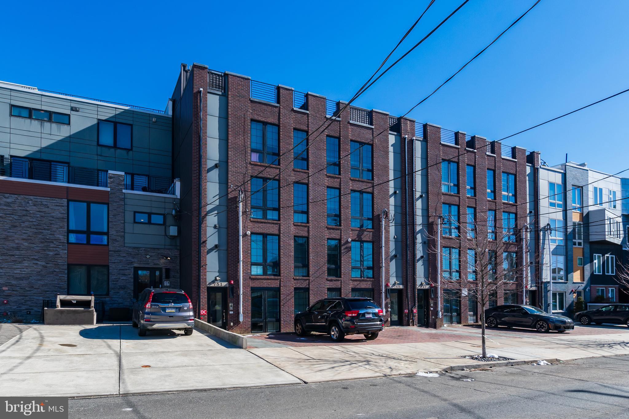 751 N 20TH ST #UNIT 5