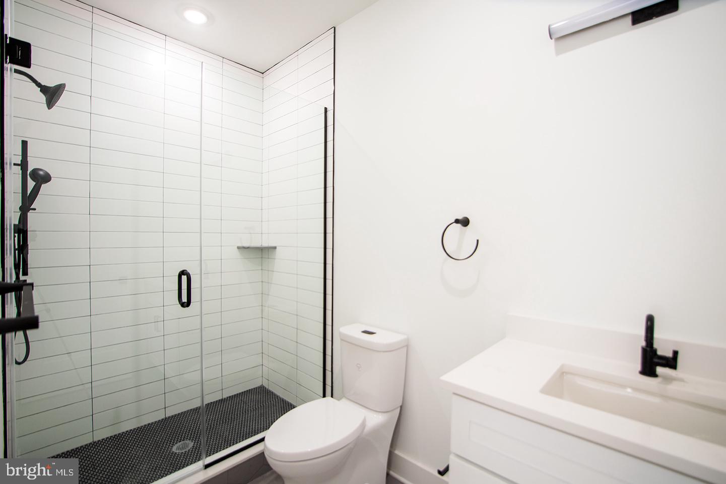 25 W HORTTER ST #UNIT 200