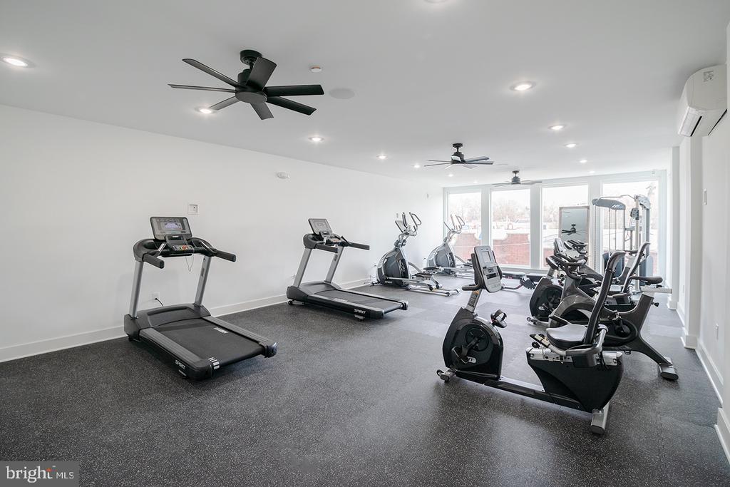 25 W HORTTER ST #UNIT 200