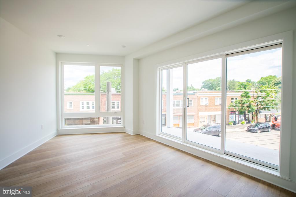 25 W HORTTER ST #UNIT 200