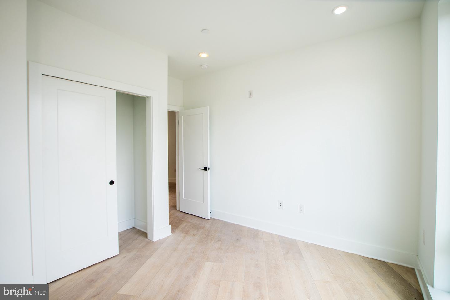 25 W HORTTER ST #UNIT 200