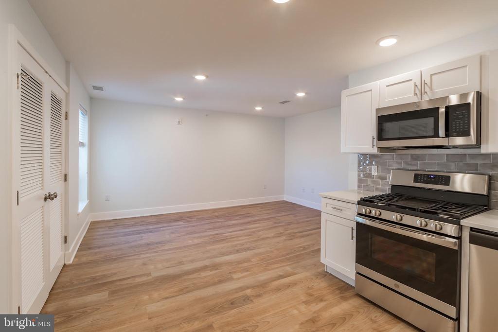 1616 N BAILEY ST #UNIT 203