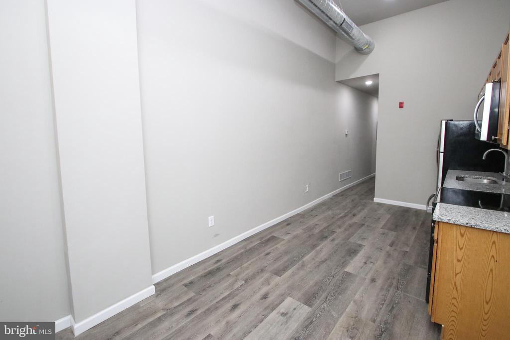 5136 WALNUT ST #UNIT 2
