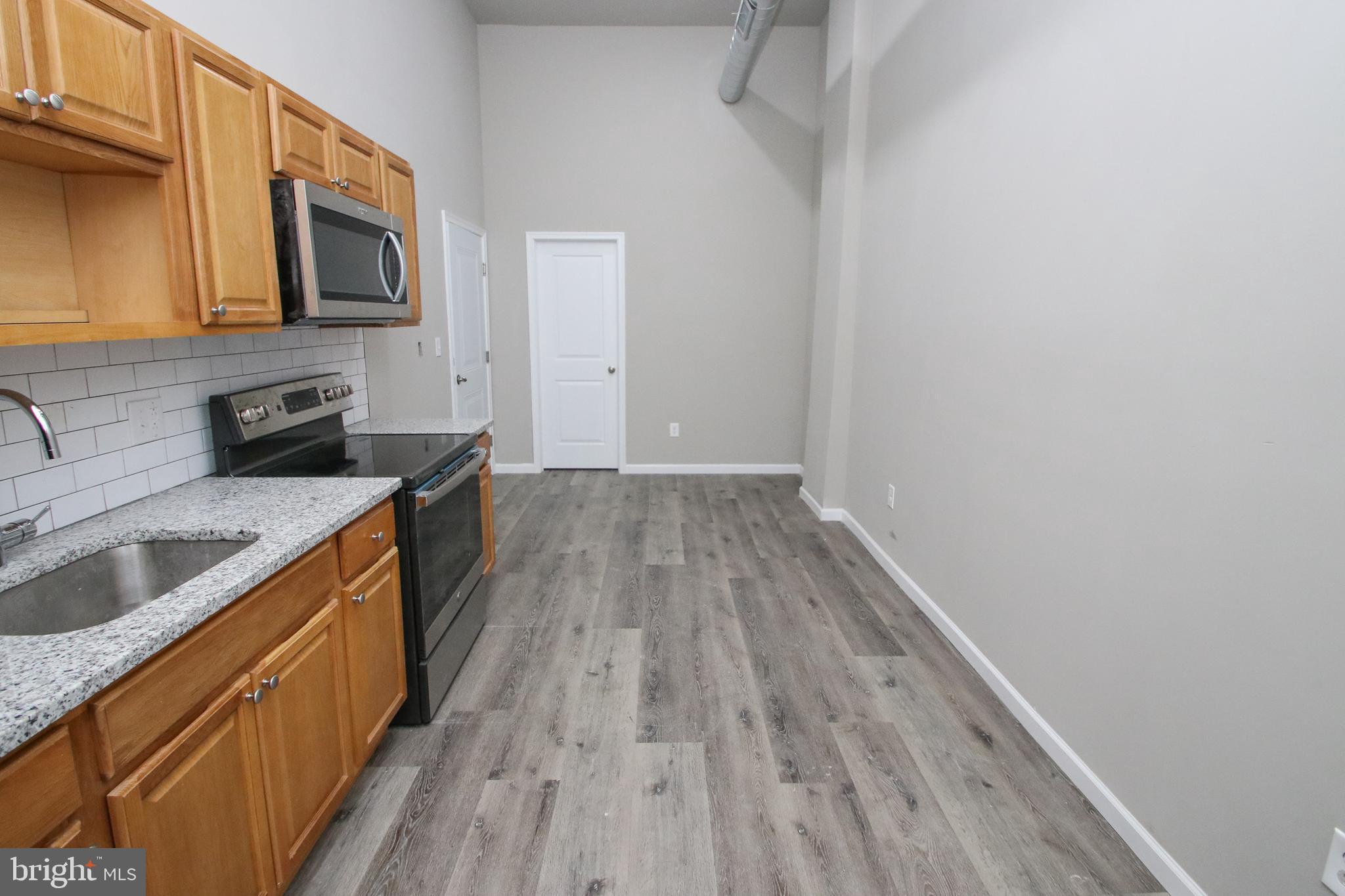 5136 WALNUT ST #UNIT 2