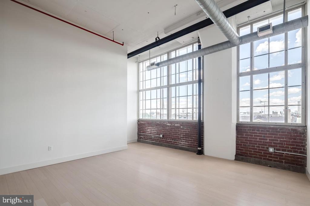 720 N 5TH ST #UNIT 303