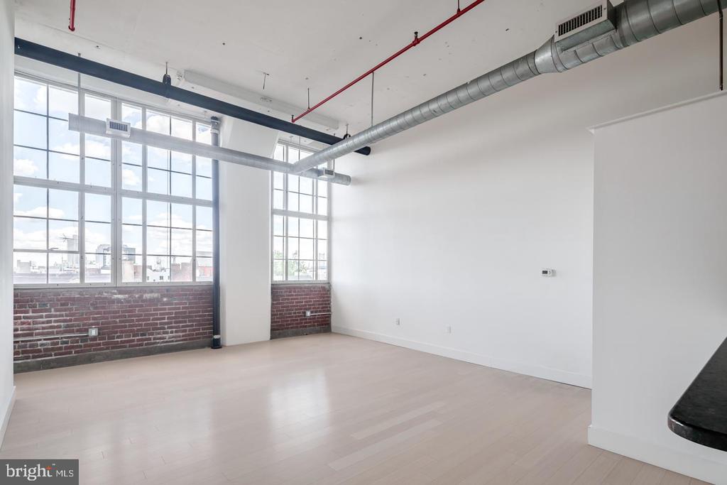 720 N 5TH ST #UNIT 303